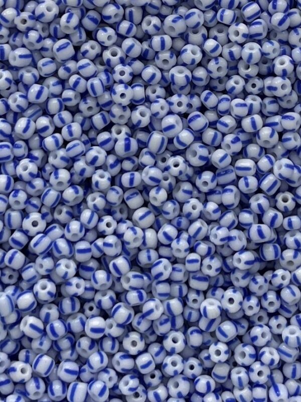 10 gram blauw/wit gestreepte rocailles 3mm.