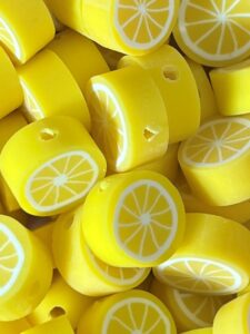 5 stuks citroen gele polymeer kralen 8mm.