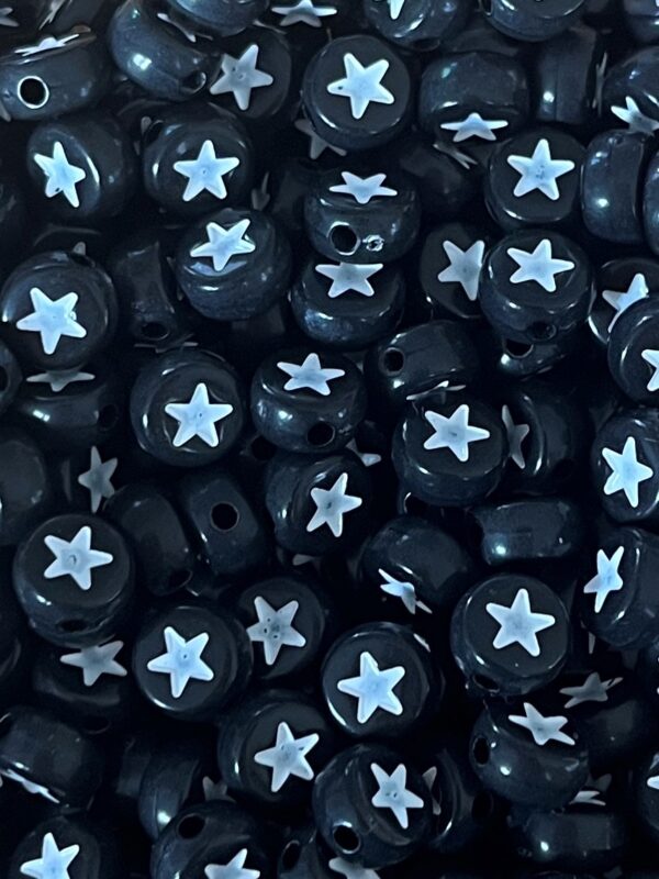 5 stuks zwart witte ster acryl kralen 5mm.